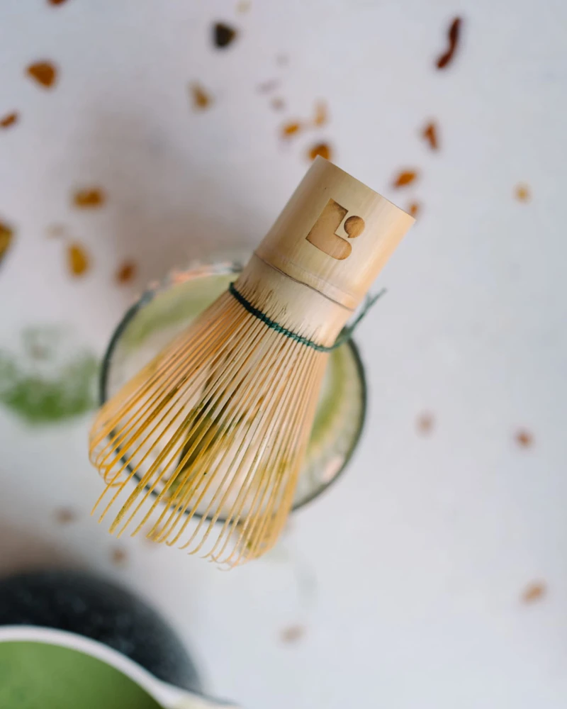 Bambusowa trzepaczka Chasen Let's Blend spieniająca herbatę matcha
