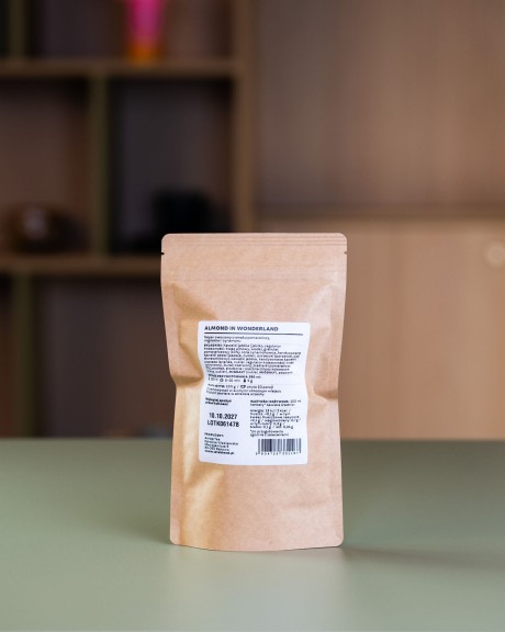 Blend owocowy o smaku pomarańczy, migdałów i cynamonu Almond in Wonderland w opakowaniu uzupełniającym refill 100 g – 20 porcji