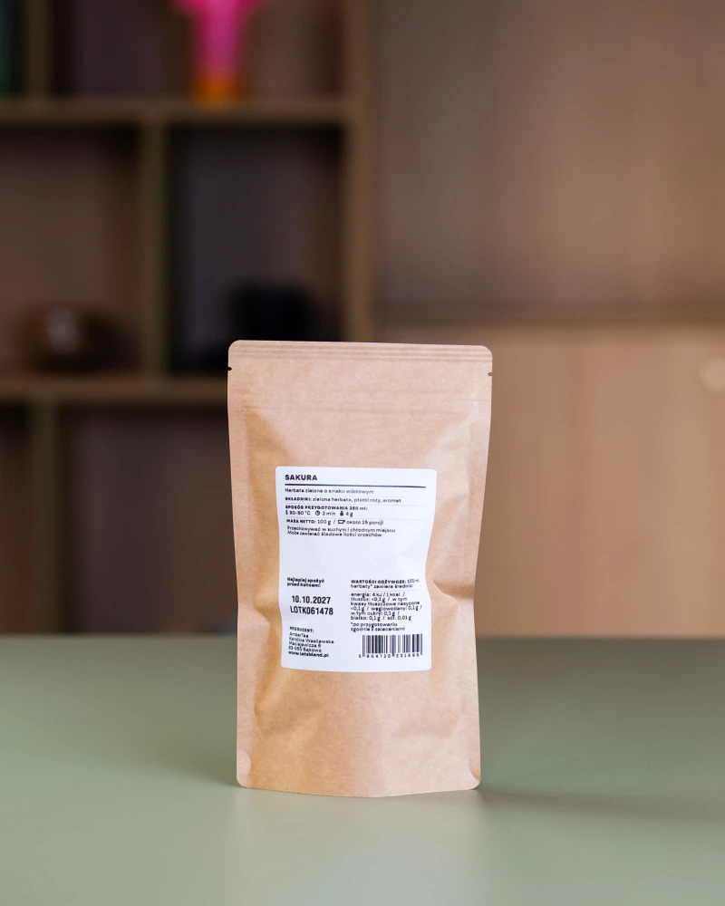 Herbata zielona o smaku wiśniowym Sakura w opakowaniu uzupełniającym refill 100 g – 25 porcji